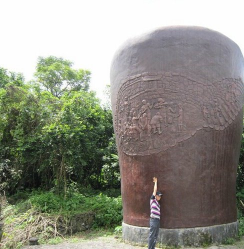 火山脚下的大水缸村